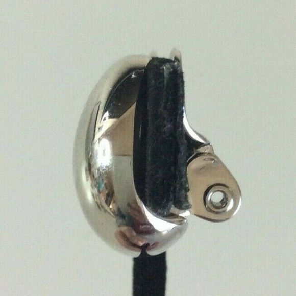 Vintage Monet Clip On Earring Dome Teardrop Silver - Picture 4 of 7